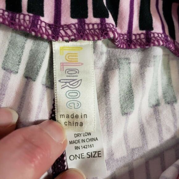 LulaRoe Womens Leggings One Size Piano Keys Print Pull On Pink Purple Stretch - Picture 7 of 7